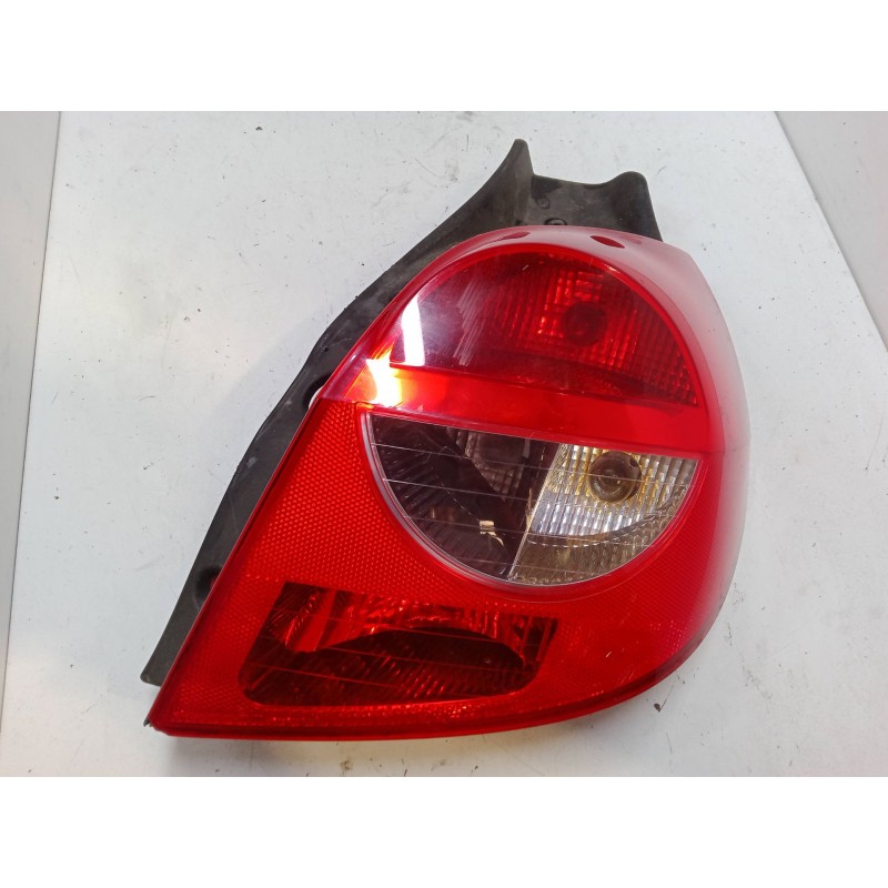 Recambio de piloto trasero derecho para renault clio iii (br0/1, cr0/1) 1.5 dci (c/br0g, c/br1g) referencia OEM IAM   
