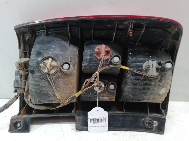 Recambio de piloto trasero derecho para kia carnival / grand carnival iii (vq) 2.9 crdi referencia OEM IAM   