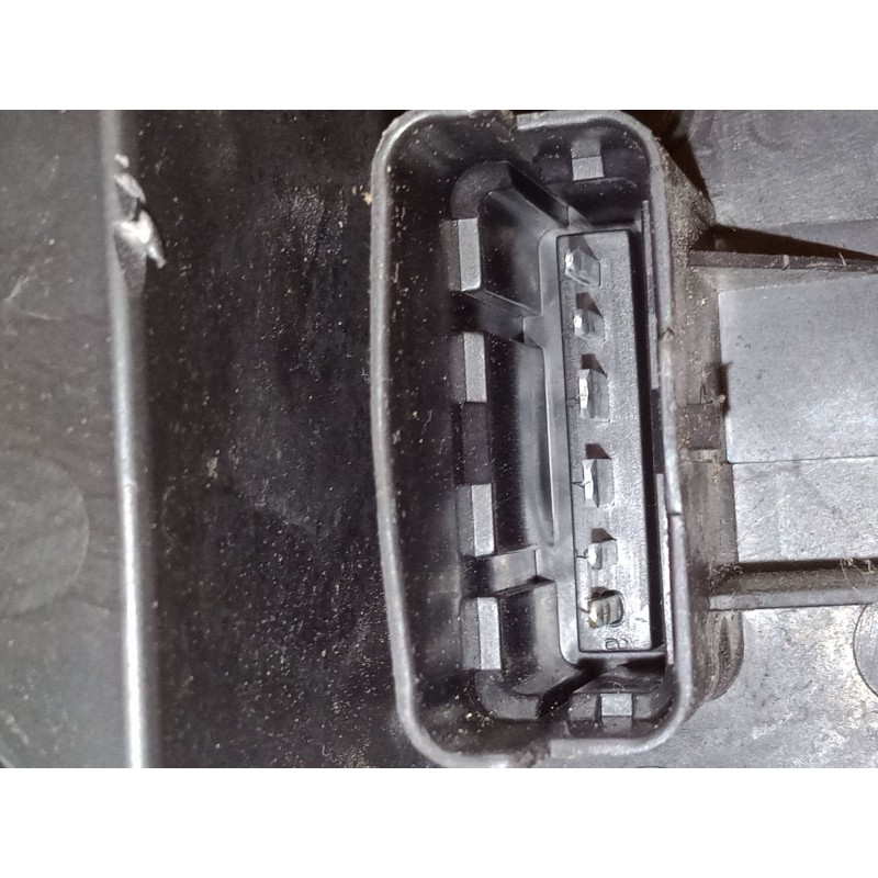 Recambio de piloto trasero derecho para renault clio iii (br0/1, cr0/1) 1.5 dci (c/br0g, c/br1g) referencia OEM IAM   