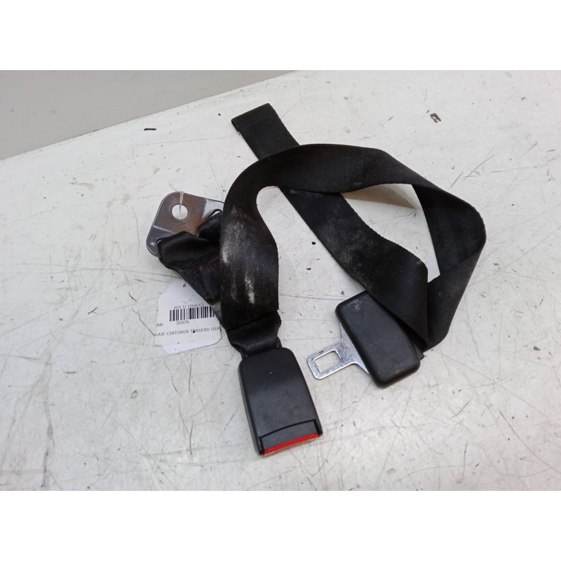 Recambio de anclaje cinturon trasero derecho para peugeot 205 ii (20a/c) 1.1 referencia OEM IAM   