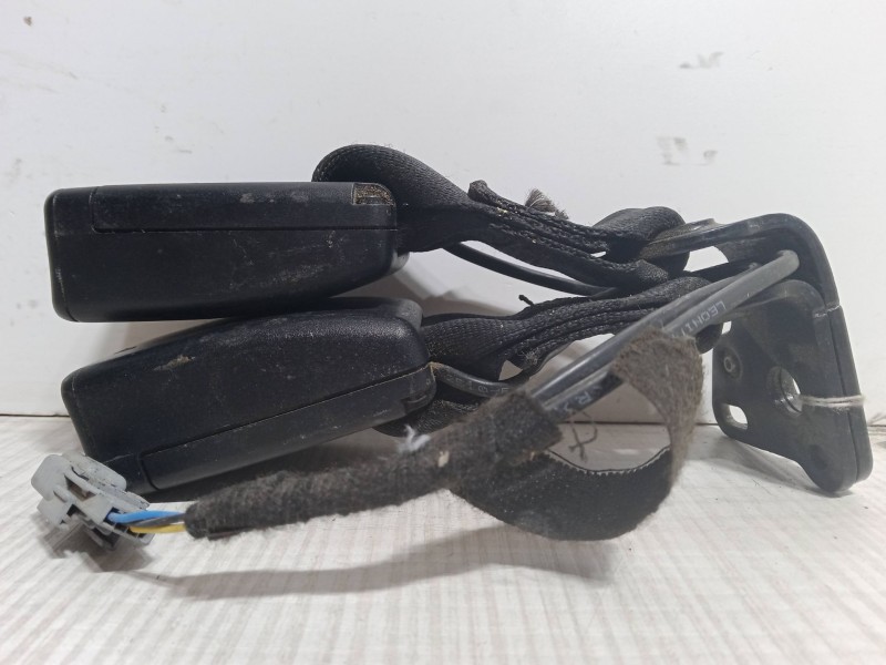 Recambio de anclaje cinturon trasero izquierdo para renault clio iv (bh_) 1.5 dci 75 referencia OEM IAM 878176563R  