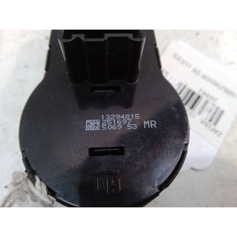 Recambio de conmutador de luces para opel zafira tourer c (p12) 1.4 lpg (75) referencia OEM IAM 13294815  