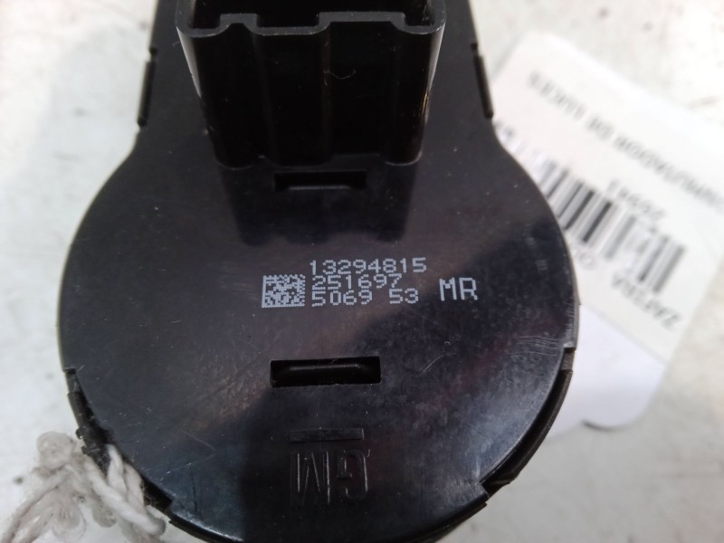 Recambio de conmutador de luces para opel zafira tourer c (p12) 1.4 lpg (75) referencia OEM IAM 13294815  