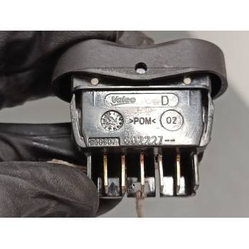 MANDO ELEVALUNAS DELANTERO DERECHO 602227 