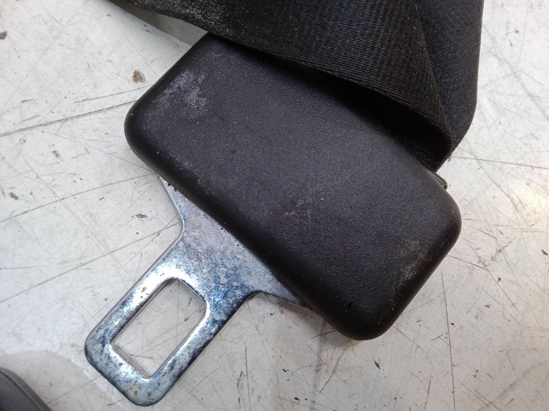 Recambio de anclaje cinturon trasero derecho para peugeot 205 ii (20a/c) 1.1 referencia OEM IAM   