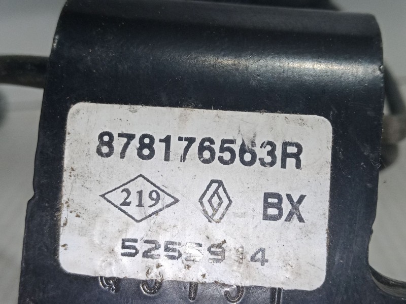 Recambio de anclaje cinturon trasero izquierdo para renault clio iv (bh_) 1.5 dci 75 referencia OEM IAM 878176563R  
