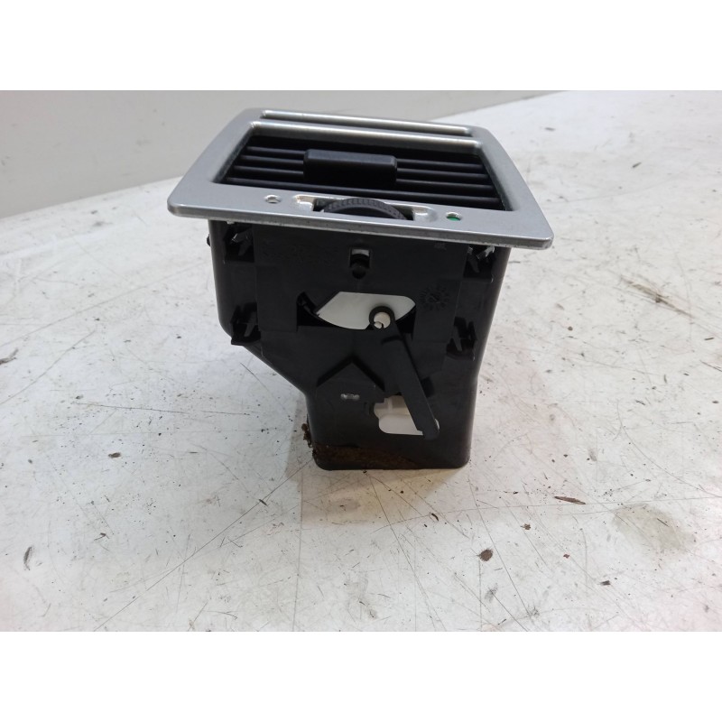 Recambio de aireador izquierdo para land rover range rover i 4.3 vogue lse 4x4 referencia OEM IAM JVE000051  
