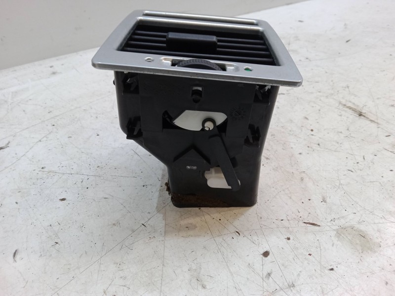 Recambio de aireador izquierdo para land rover range rover i 4.3 vogue lse 4x4 referencia OEM IAM JVE000051  