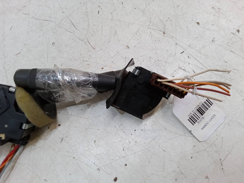 Recambio de mando luces para peugeot 205 ii (20a/c) 1.1 referencia OEM IAM 9753468680  33614551