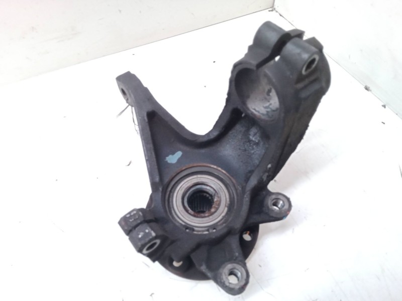 Recambio de mangueta delantera izquierda para peugeot 205 ii (20a/c) 1.1 referencia OEM IAM   