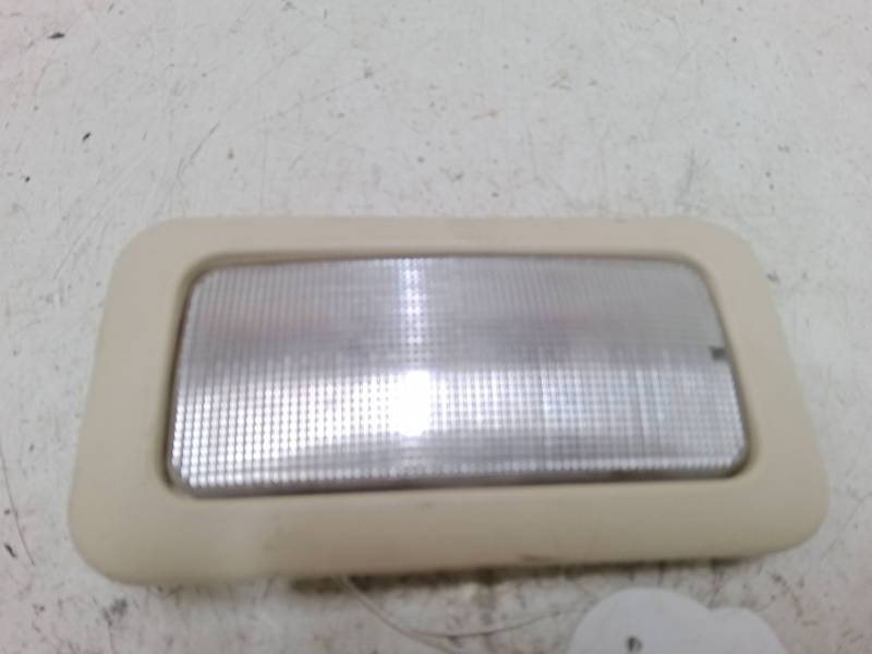 LUZ INTERIOR DELANTERA 