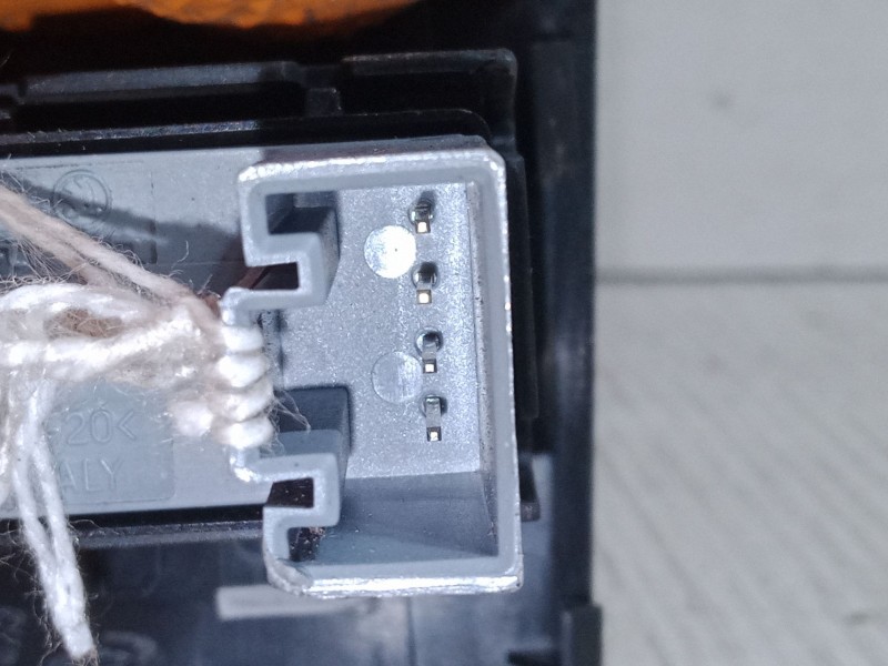 Recambio de mando elevalunas trasero izquierdo para seat leon (1p1) 1.9 tdi referencia OEM IAM   