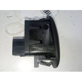 MANDO ELEVALUNAS DELANTERO DERECHO 96401469XT 
