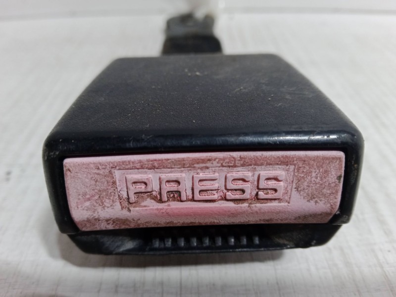 Recambio de anclaje cinturon delantero derecho para citroën xsara picasso (n68) 1.6 hdi referencia OEM IAM   