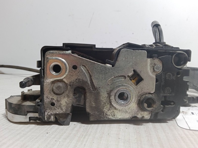 Recambio de cerradura puerta delantera derecha para peugeot 207 sw (wk_) 1.6 hdi referencia OEM IAM   