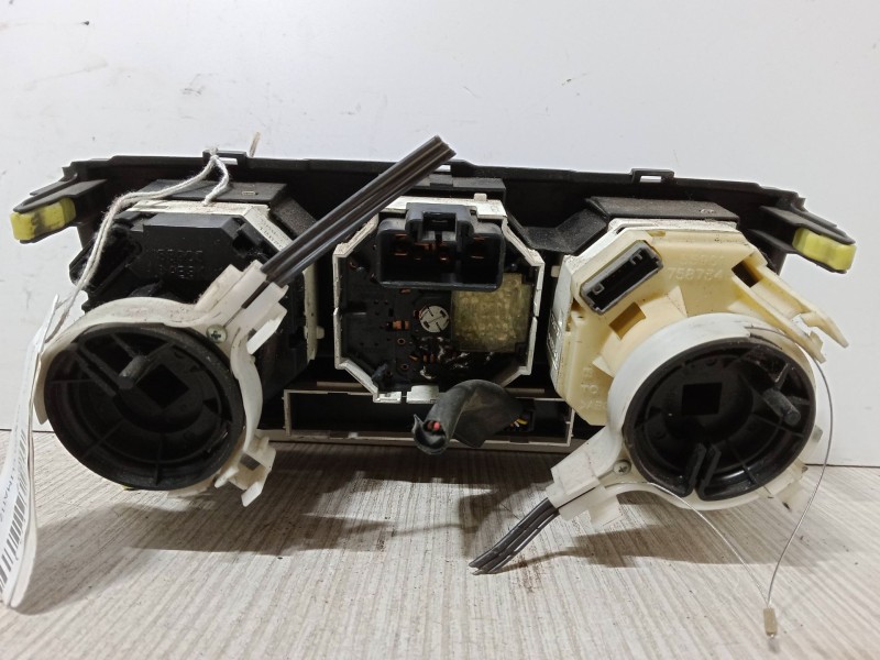 Recambio de mando climatizador para toyota auris (_e15_) 2.0 d-4d (ade150_) referencia OEM IAM   