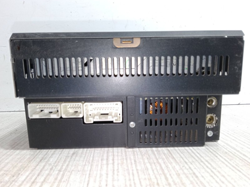 Recambio de radio cd para lexus is ii (_e2_) 220d (ale20) referencia OEM IAM   