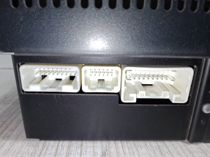 Recambio de radio cd para lexus is ii (_e2_) 220d (ale20) referencia OEM IAM   