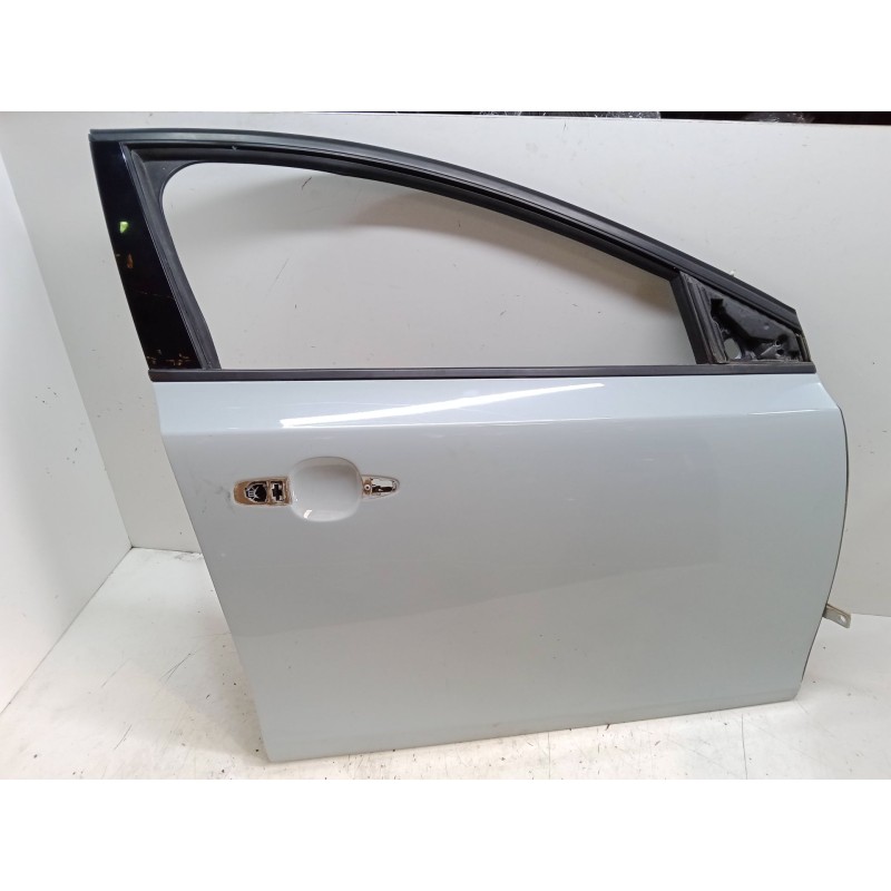 Recambio de puerta delantera derecha para volvo v40 hatchback (525) d2 referencia OEM IAM   