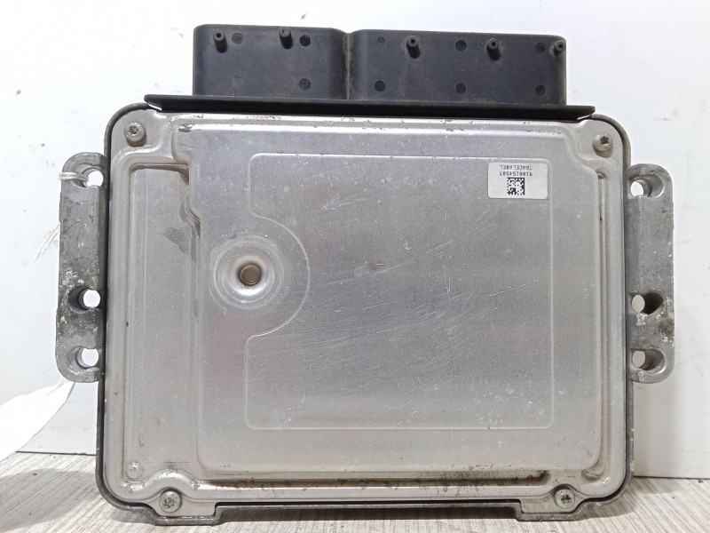 Recambio de centralita motor uce para hyundai accent iii sedán (mc) 1.5 crdi gls referencia OEM IAM 0281012768 39101-2A410 60MC4