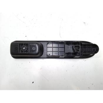 MANDO ELEVALUNAS DELANTERO DERECHO PA6GF30 