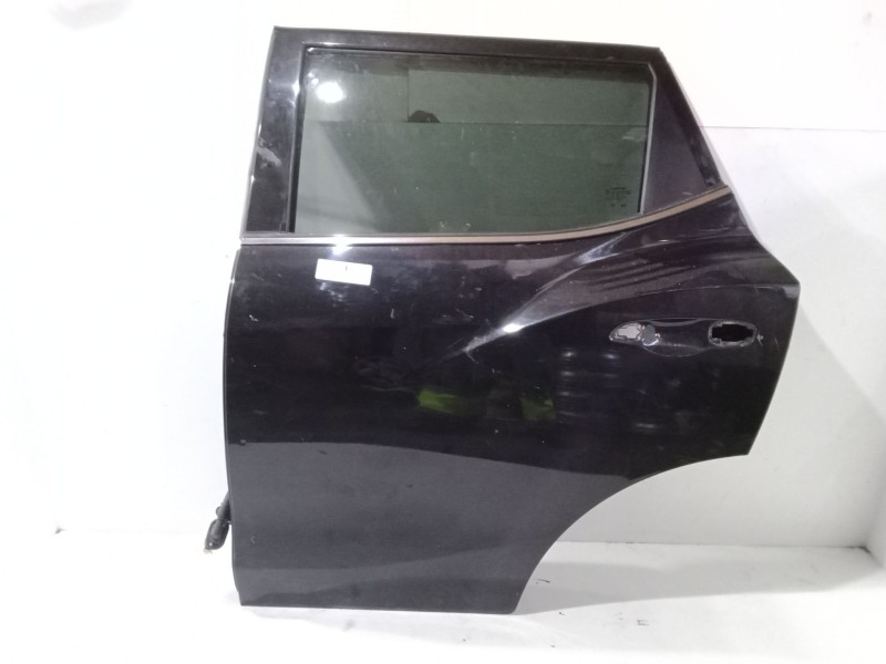 Recambio de puerta trasera izquierda para ssangyong tivoli 1.6 referencia OEM IAM   