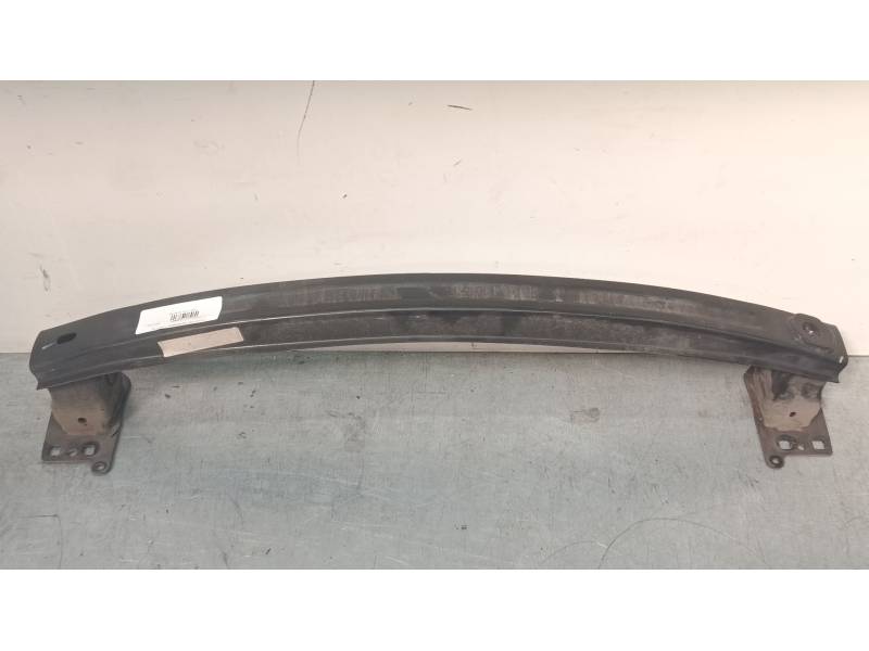 REFUERZO PARAGOLPES DELANTERO 6J0807109A 