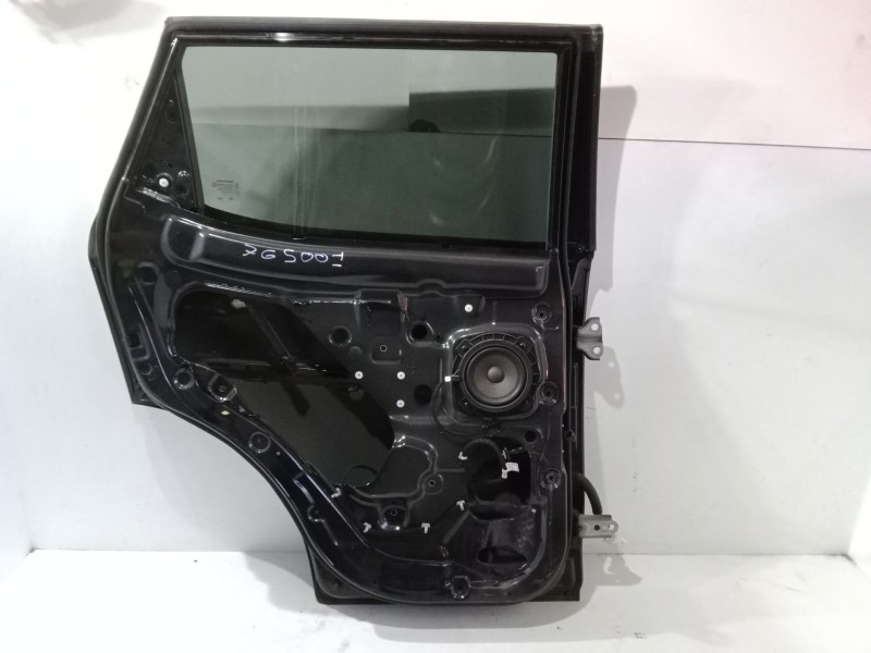 Recambio de puerta trasera izquierda para ssangyong tivoli 1.6 referencia OEM IAM   