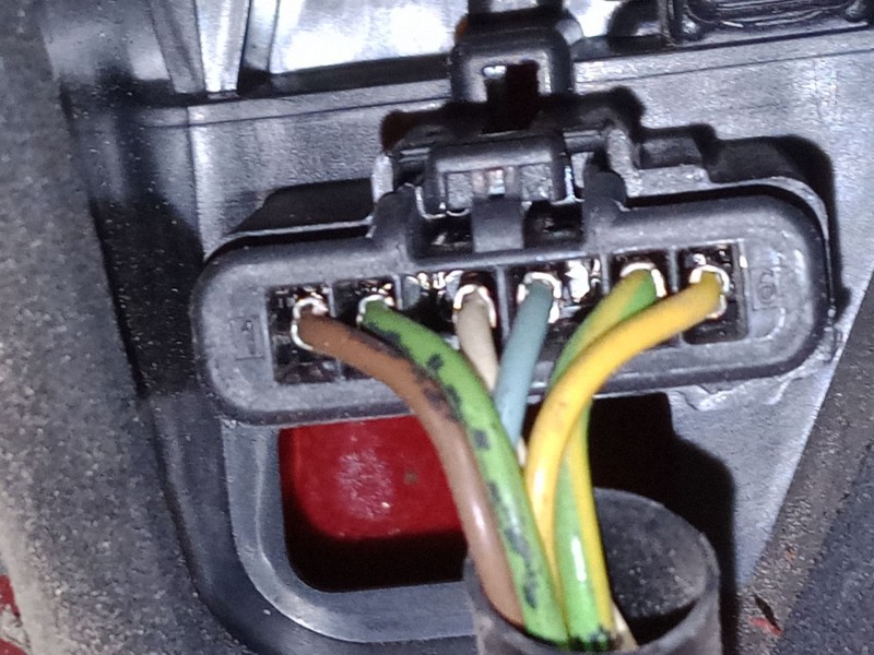 Recambio de piloto trasero izquierdo para peugeot 207/207+ (wa_, wc_) 1.6 hdi referencia OEM IAM   