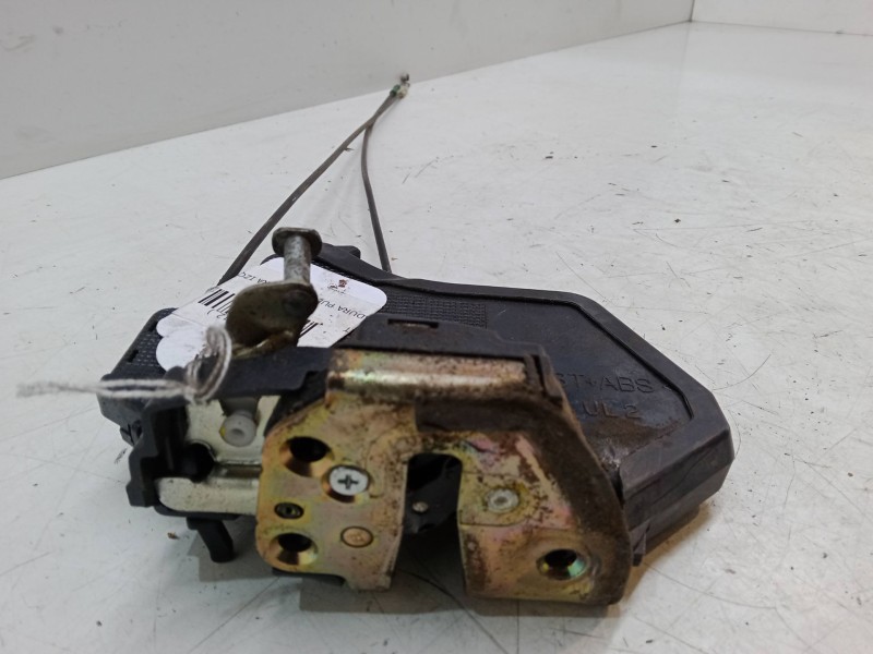 Recambio de cerradura puerta trasera izquierda para toyota corolla (_e12_) 2.0 d-4d (cde120r_, cde120l_) referencia OEM IAM   