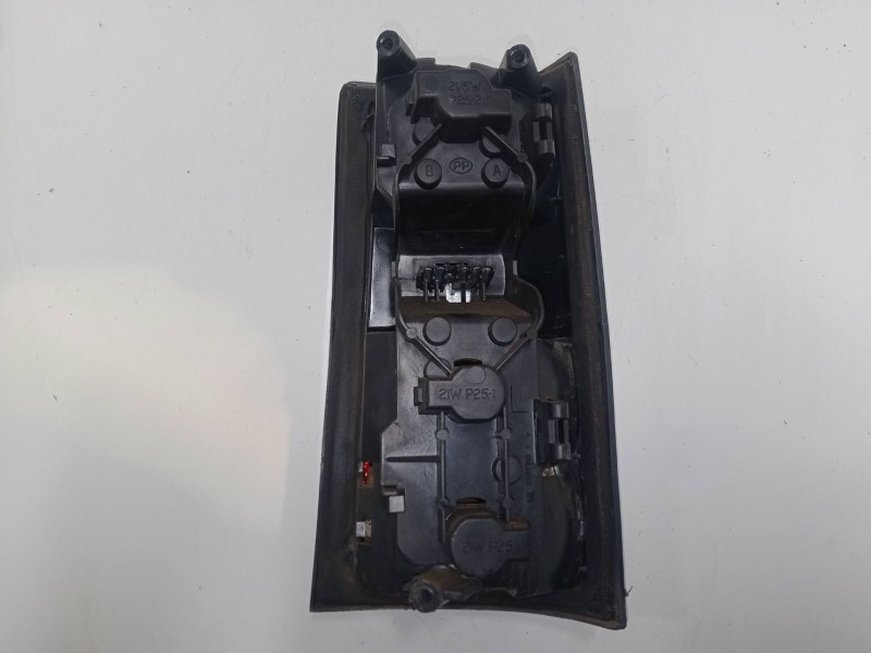 Recambio de piloto trasero izquierdo para opel corsa a hatchback (s83) 1.2 n (f08, m08, f68, m68) referencia OEM IAM   