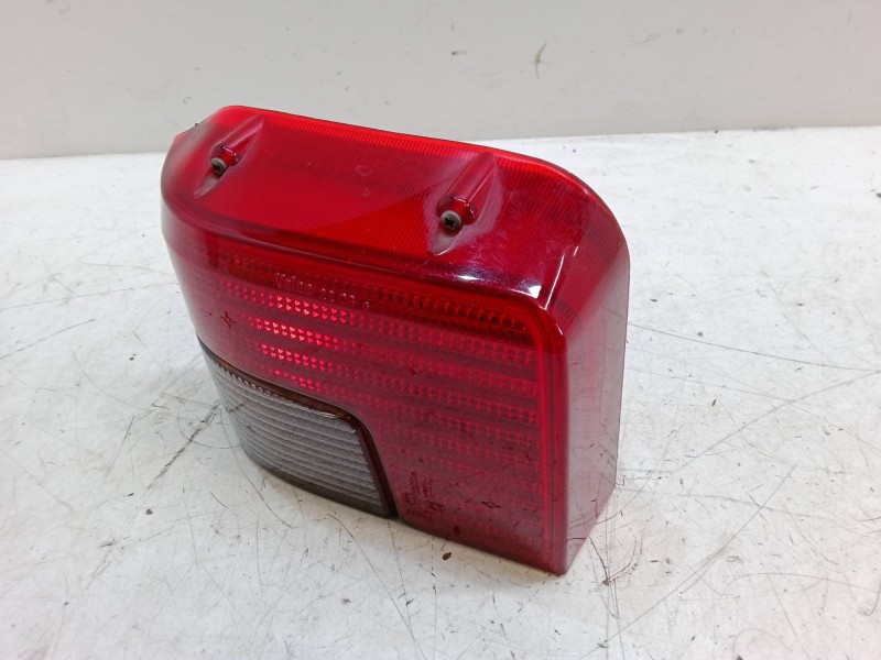 Recambio de piloto trasero izquierdo para peugeot 205 ii (20a/c) 1.1 referencia OEM IAM   