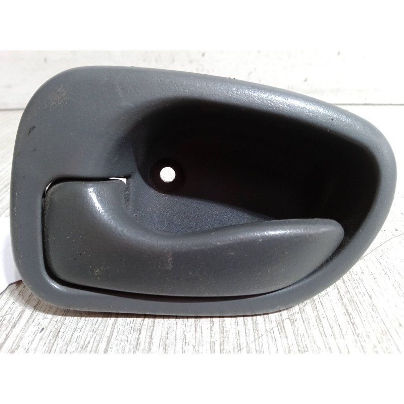 Recambio de maneta interior puerta trasera izquierda para hyundai atos (mx) 1.0 i referencia OEM IAM   