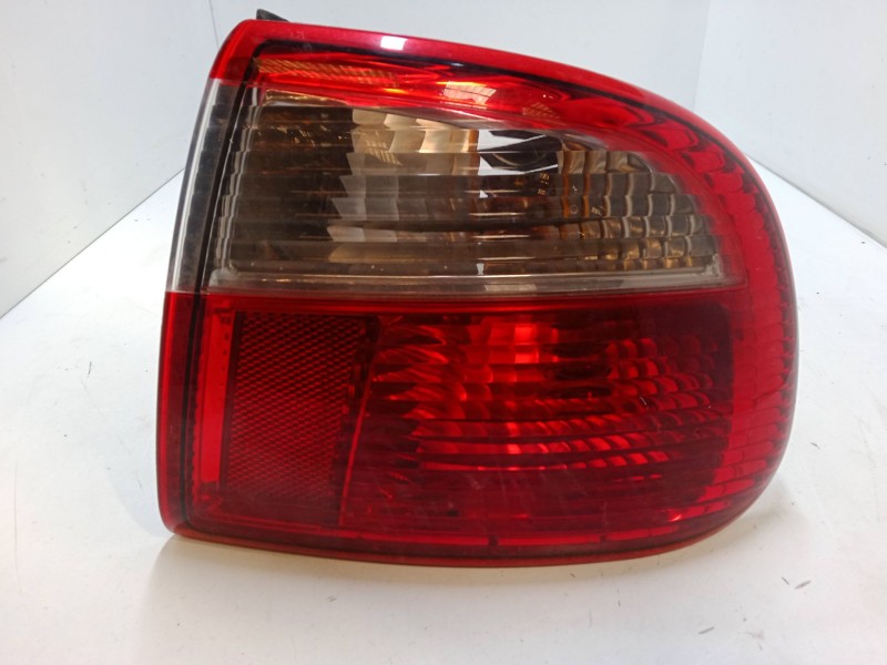 Recambio de piloto trasero derecho para seat toledo ii (1m2) 1.9 tdi referencia OEM IAM   