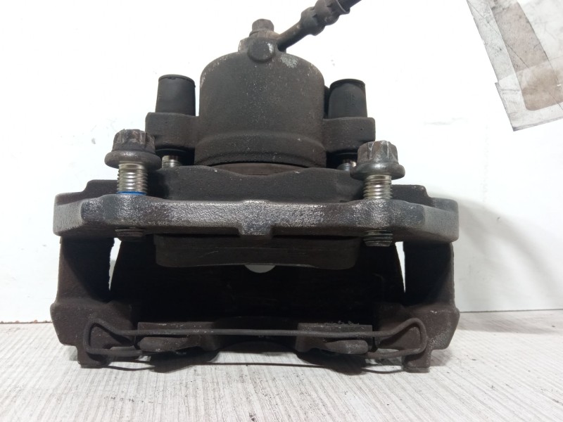 Recambio de pinza freno delantera derecha para opel combo furgoneta/monovolumen 1.3 cdti 16v referencia OEM IAM FN357/25  
