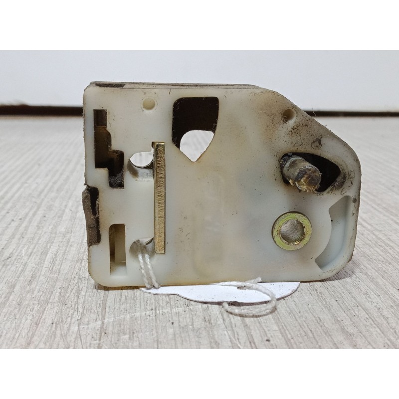 Recambio de cerradura puerta trasera derecha para renault 11 (b/c37_) 1.4 (b/c373, b/c37r) referencia OEM IAM   