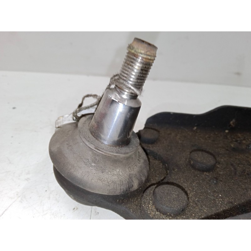 Recambio de brazo suspension inferior delantero izquierdo para renault megane iii coupé (dz0/1_) 1.6 16v (dz0u, dz1b, dz1h) refe