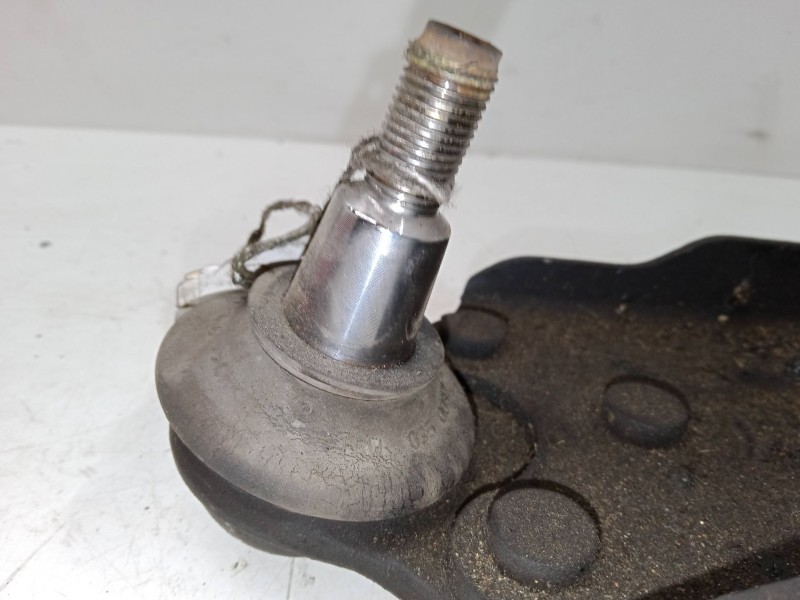 Recambio de brazo suspension inferior delantero izquierdo para renault megane iii coupé (dz0/1_) 1.6 16v (dz0u, dz1b, dz1h) refe