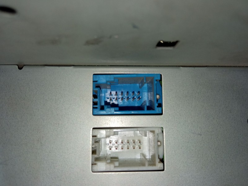 Recambio de radio pantalla para bmw 5 (e39) 525 d referencia OEM IAM 65.52-6913387  