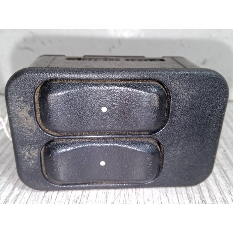 Recambio de mando elevalunas delantero izquierdo para opel zafira a monospace (t98) 2.0 dti 16v (f75) referencia OEM IAM 9056108
