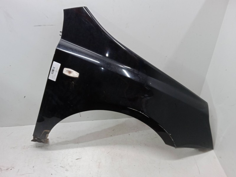 Recambio de aleta delantera derecha para kia carnival / grand carnival iii (vq) 2.9 crdi referencia OEM IAM   