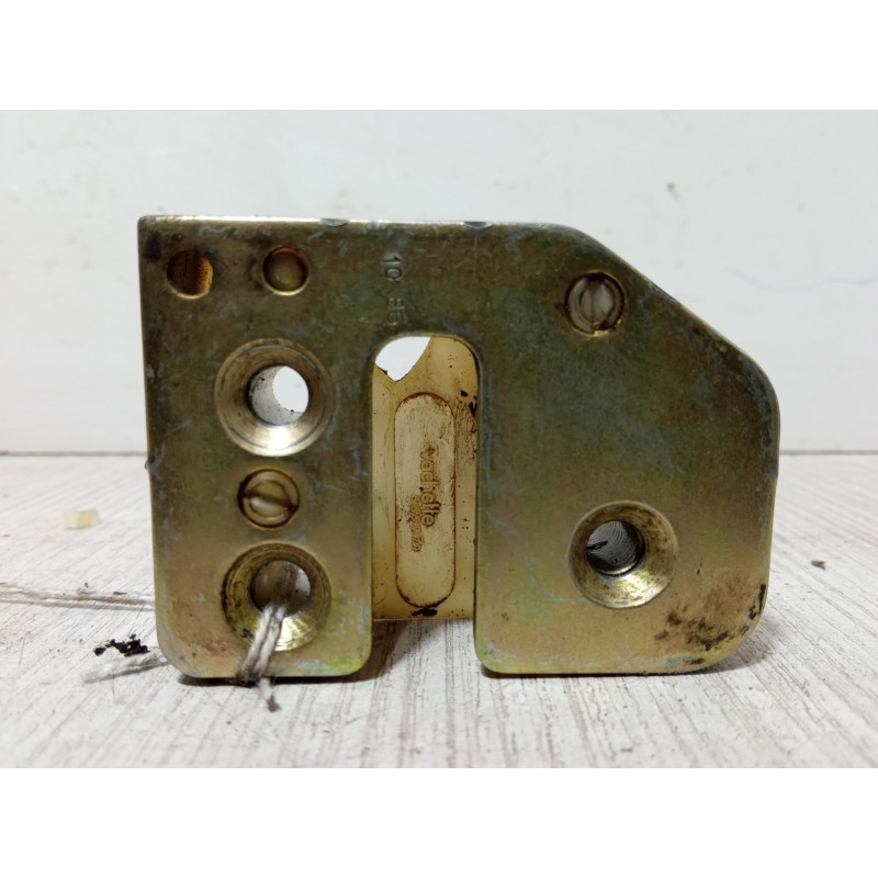 Recambio de cerradura puerta trasera izquierda para renault 11 (b/c37_) 1.4 (b/c373, b/c37r) referencia OEM IAM   