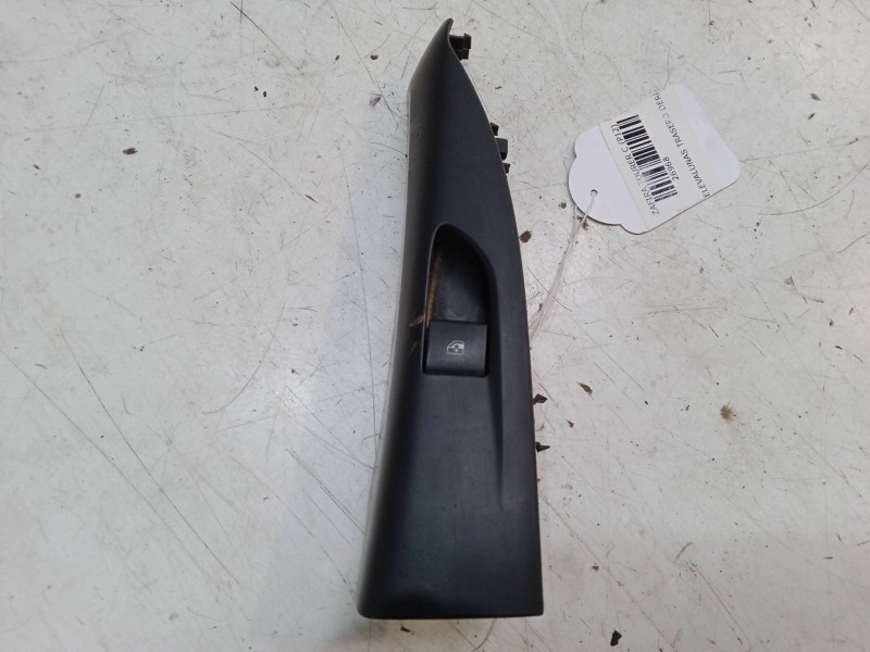 Recambio de mando elevalunas trasero derecho para opel zafira tourer c (p12) 1.4 lpg (75) referencia OEM IAM 13301888  