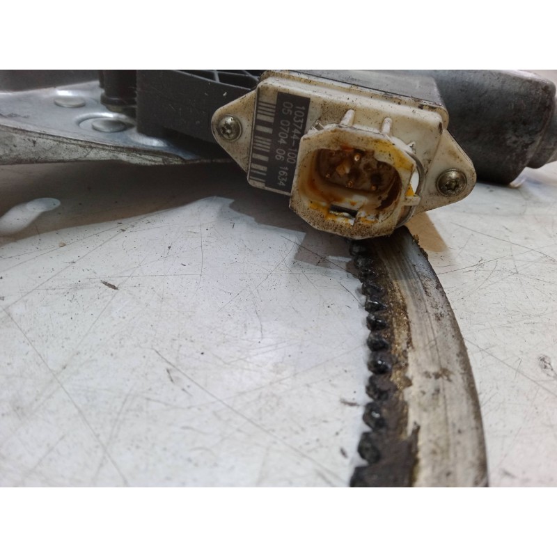 Recambio de elevalunas electrico delantero izquierdo para opel astra f sedán (t92) 1.6 i 16v (f19, m19) referencia OEM IAM   