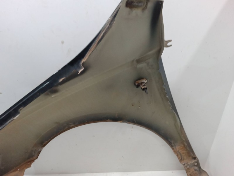 Recambio de aleta delantera derecha para kia carnival / grand carnival iii (vq) 2.9 crdi referencia OEM IAM   