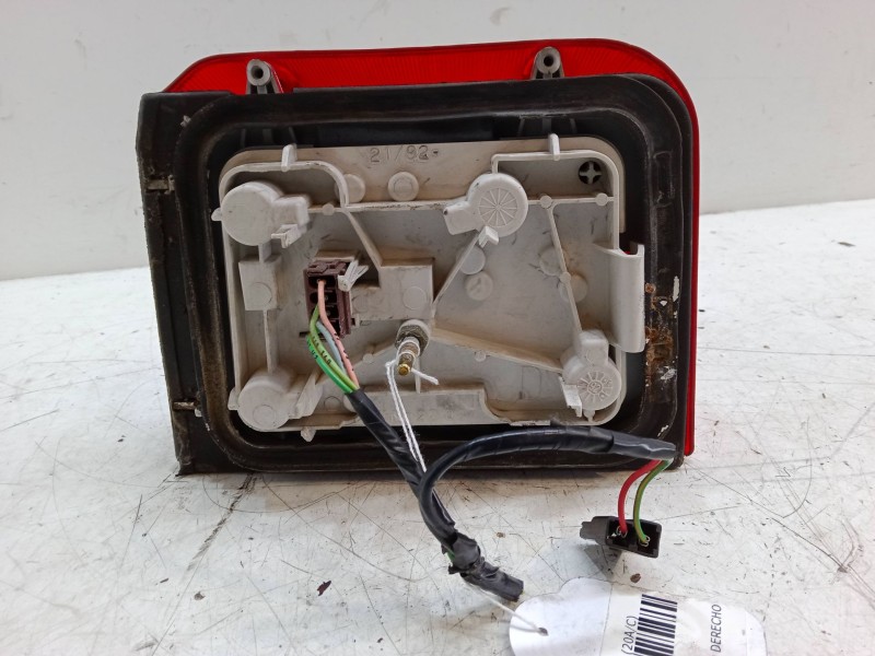 Recambio de piloto trasero derecho para peugeot 205 ii (20a/c) 1.1 referencia OEM IAM   