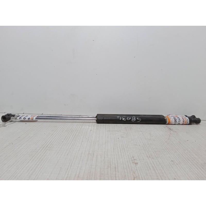 Recambio de amortiguadores malet/porton para renault laguna ii (bg0/1_) 1.6 16v (bg0a, bg0l) referencia OEM IAM   