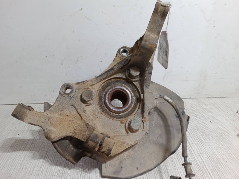 Recambio de mangueta delantera izquierda para kia carnival / grand carnival iii (vq) 2.9 crdi referencia OEM IAM   