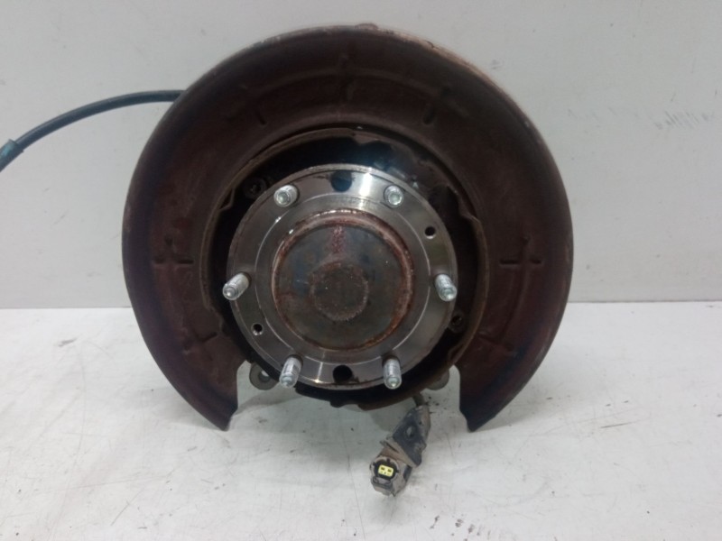 Recambio de mangueta trasera derecha para kia carnival / grand carnival iii (vq) 2.9 crdi referencia OEM IAM   