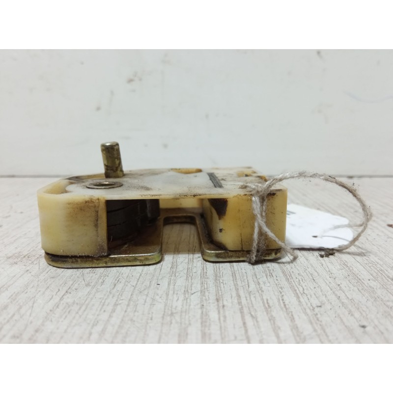 Recambio de cerradura puerta trasera izquierda para renault 11 (b/c37_) 1.4 (b/c373, b/c37r) referencia OEM IAM   